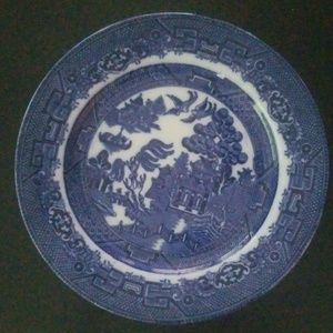 Blue willow flow blue vintage plate 9"